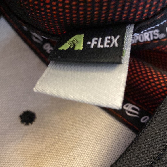 CUSTOM FLEX FIT HAT - Picture 6 of 6